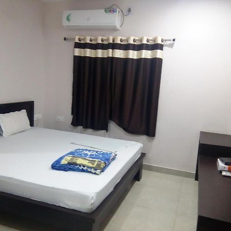 Hotel Indraprasth Balangir Exterior foto