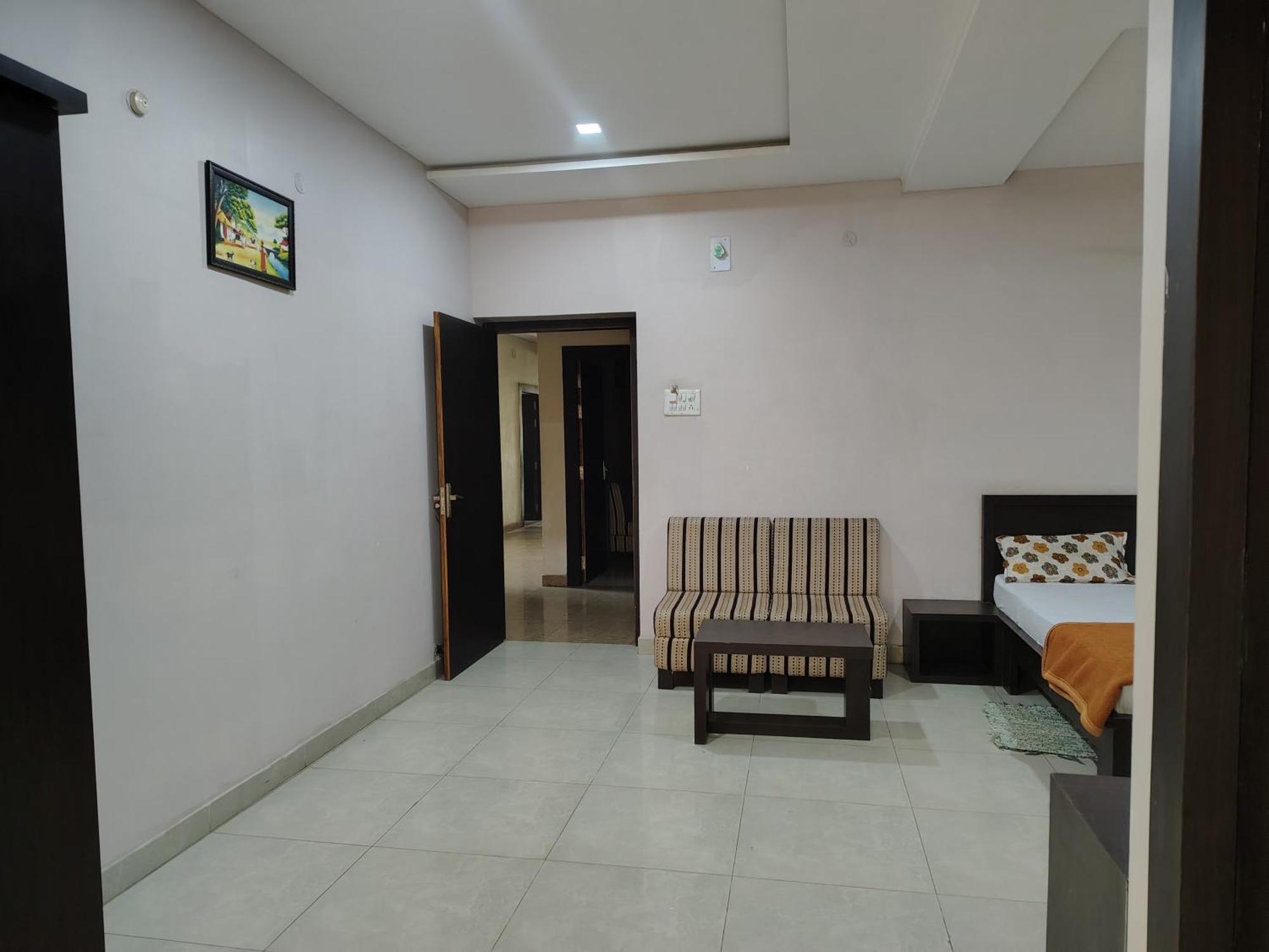 Hotel Indraprasth Balangir Exterior foto